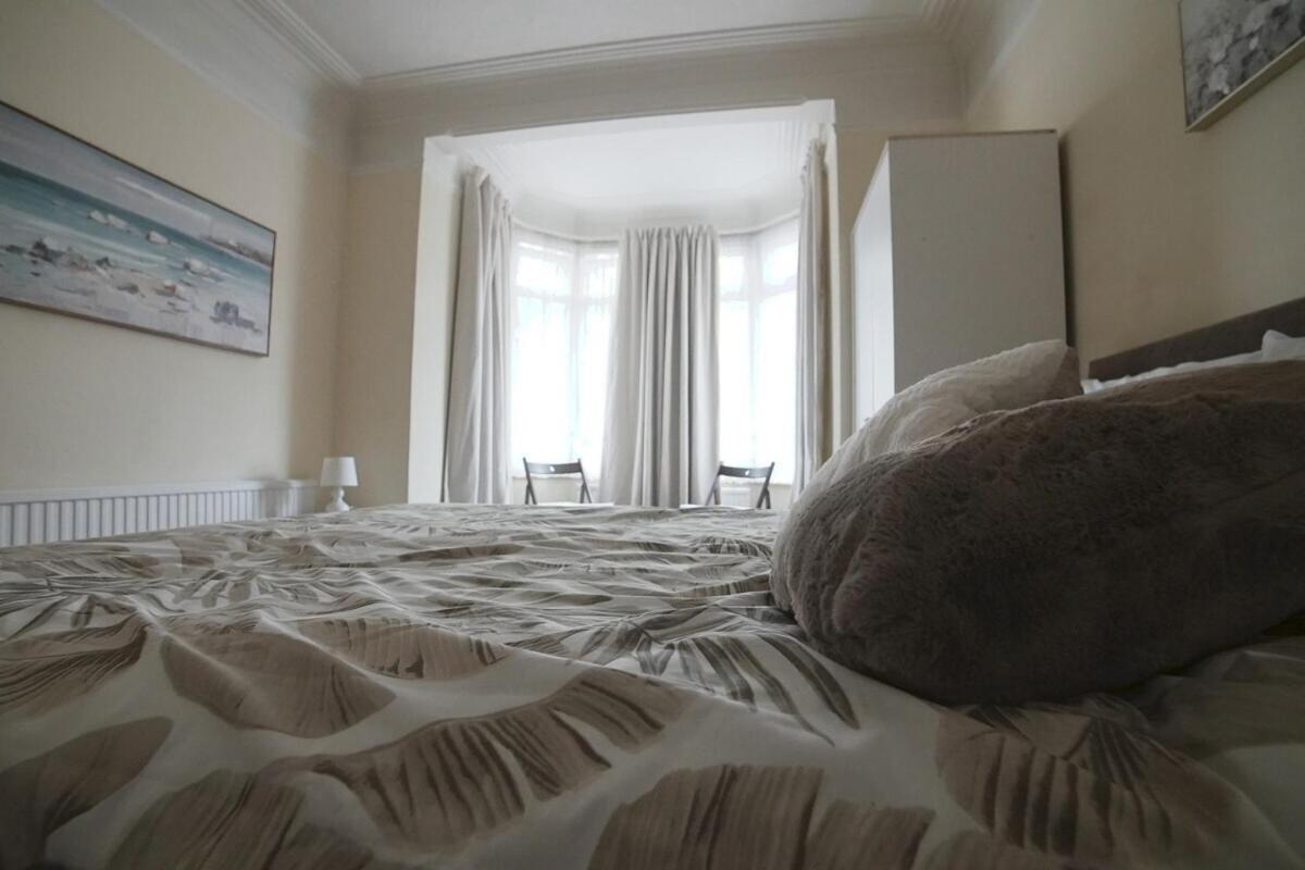 Silverdale House Сътън он Сий Стая снимка