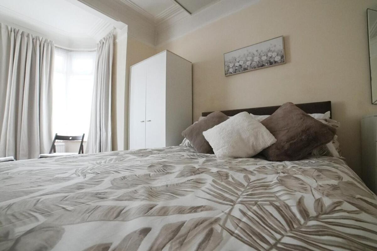 Silverdale House Сътън он Сий Стая снимка