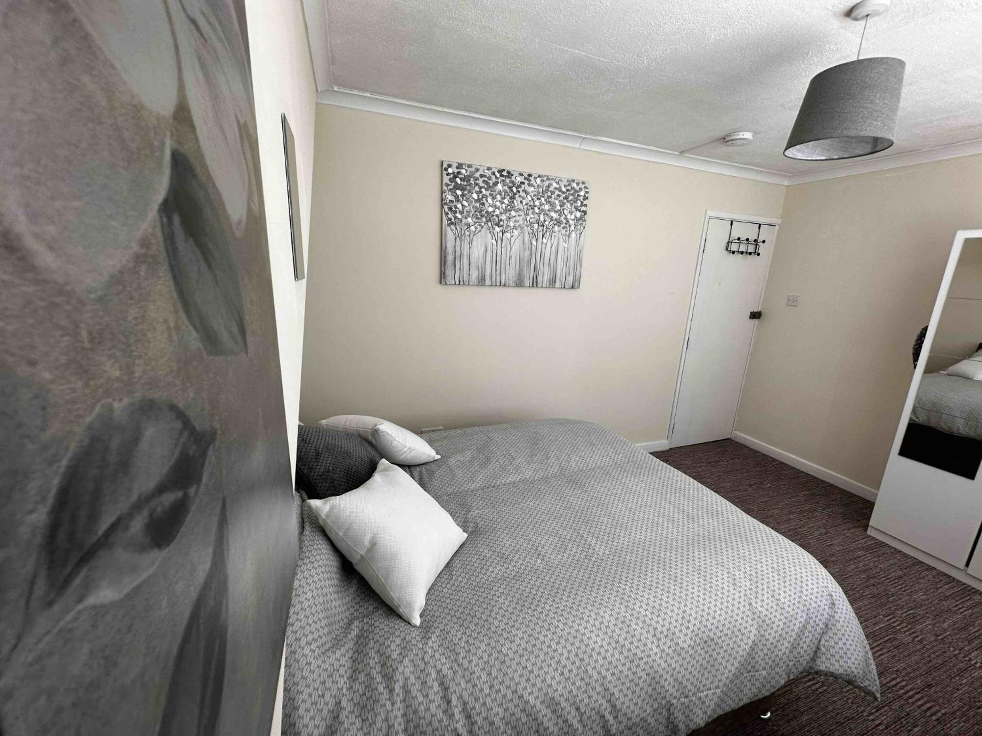 Silverdale House Сътън он Сий Стая снимка